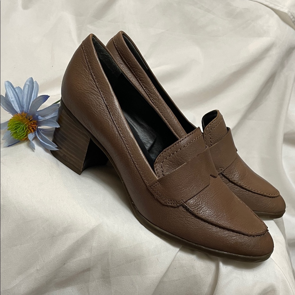 Franco Sarto Leather Classic Tan Brown Block Heeled Loafers, Preppy Vibe, 9